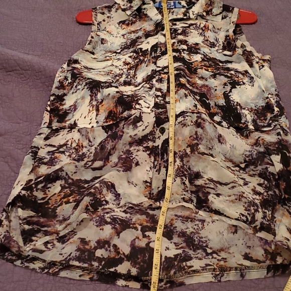 Sleeveless multi colored blouse - Picture 5 of 6